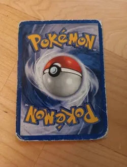 Charizard Holofoil Base Set Damaged Ungraded 4/102 Pokemon Card - Image 2