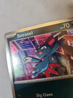 Pokemon TCG Sneasel Cosmos Holo 2x SWIRL 020 Black Star Promo MEP NM - Image 5