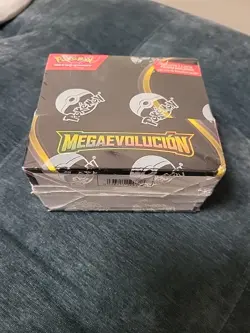 Pokemon Spanish - Mega Evolucion (Mega Evolution) - Enhanced Booster Box - Image 2