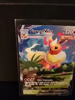 Pokemon TCG - Flareon VMAX SWSH180 Sword & Shield Promo Card Alt Art Holo | NM - Image 3