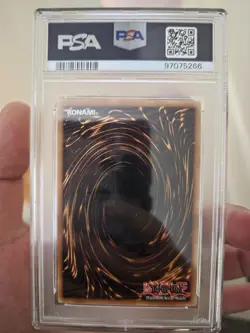 Yugioh 2008 Blue Eyes White Dragon YAP1-EN001 PSA 5 - Image 2