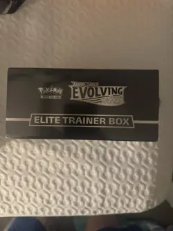 Pokemon TCG Evolving Skies Elite Trainer Box Sword and Shield, Sealed - Image 2