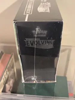 Pokemon TCG Sword and Shield Evolving Skies Elite Trainer Box ETB Factory Sealed - Image 2