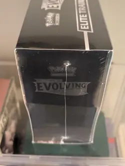 Pokemon TCG Sword and Shield Evolving Skies Elite Trainer Box ETB Factory Sealed - Image 4