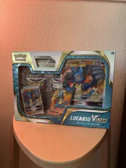 Pokemon Lucario VSTAR Special Collection Box ( SEALED ) - Image 2