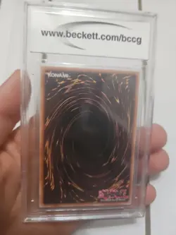 YUGIOH BLUE EYES WHITE DRAGON LC01-EN004 - 2010 BCCG BECKETT GEM MINT 10! - Image 2