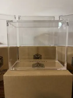 Acrylic Case For One Piece TCG Booster Box With Magnetic Lid - Image 4