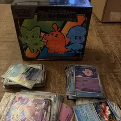 Pokemon TCG. Paldea Evolved ETB Sealed But Slight Tear. Plus Bulk Cards - Image 1