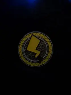 Pokemon Pikachu TCG Metal Coin Premium Trainer XY Collection Box 2017 - Image 2