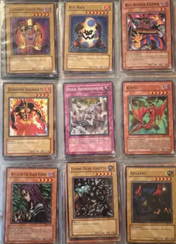 Yu-Gi-Oh! 250+ Cards Many Holos And Rare Cards 1996 30 Year Old Collection - Image 3
