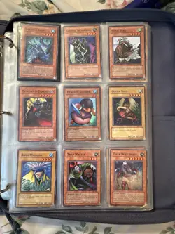 Yu-Gi-Oh! 250+ Cards Many Holos And Rare Cards 1996 30 Year Old Collection - Image 5