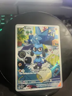 Riolu 215/198 Pokemon TCG SV01: Scarlet & Violet Base Set HP (Crease) - Image 1