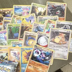 Pokemon Call of Legends Deck Box with Lot of Vintage Same Era cards - Image 5