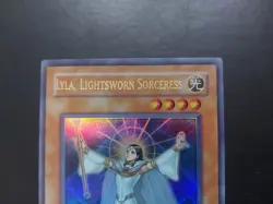 Yugioh - Lyla, Lightsworn Sorceress LODT-EN019 Ultra Rare Original - Image 2
