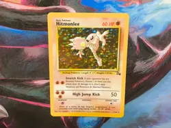 1999 POKEMON FOSSIL #7 HITMONLEE-HOLO LP - Image 2