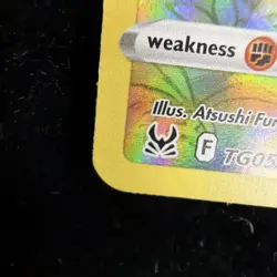 Pikachu Trainer Gallery Holo Card TG05/TG30 - Pokemon - Image 3