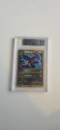 Pokemon 2013 Black & White Plasma Freeze #120 Garchomp Card BGS 8.5 - Image 1