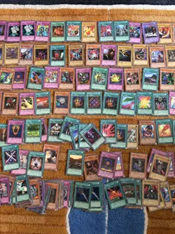 Yu-Gi-Oh! Vintage 1996 Card Lot of 320+ Cards - Image 5