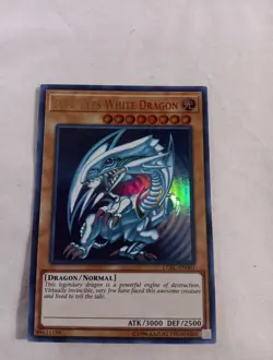 Yu-Gi-Oh! TCG Blue-Eyes White Dragon (Version 2) ultra rare - Image 1