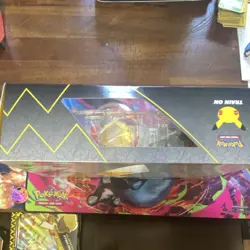 Pokemon Celebrations Premium Figure Collection Pikachu VMAX Box 2021 - Image 3