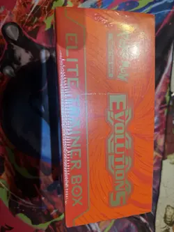 Pokemon Sealed ETB 2016 XY Evolutions Charizard New Sealed Tears Look pics - Image 3