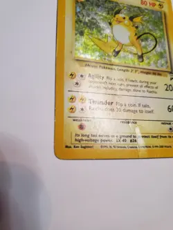 Pokemon Raichu Base Set 2 SWIRL Vintage Holo 16/130 HP/Damaged - Image 3