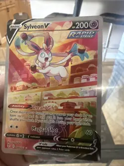 Pokemon Sylveon v Alt Art TCG Card 184/203 Evolving Skies Ultra Rare NM/M - Image 1
