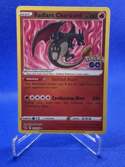 Radiant Charizard - 011/078 - Pokemon Go - NM - Image 1