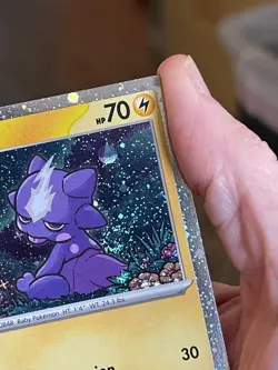 POKEMON TOXEL SVP119 PROMO BLACK STAR COSMOS HOLOFOIL SWIRL NM CARD - Image 4