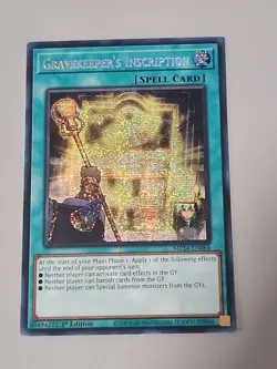Yugioh! 1x Gravekeeper's Inscription MP24-EN064 Prismatic Secret Rare 1st Ed NM - Image 1