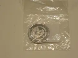 RAYQUAZA 2005 Metal Coin Pokemon Worlds Championship NEW Sealed. - Image 1