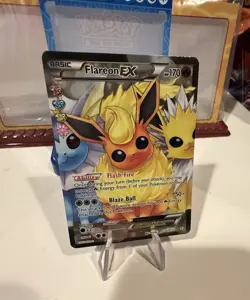Pokemon TCG - Flareon EX - RC28/RC32 - Full Art Ultra Rare - Generations - NM - Image 2