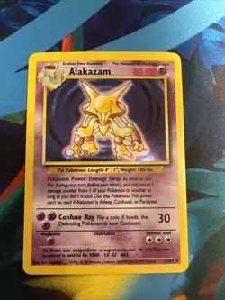 Alakazam 001/102 Pokemon Base Set Holo Lightly Played - Image 1