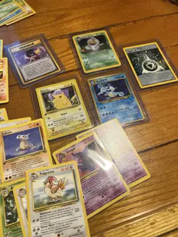 pokemon huge wotc card lot “DAMAGED/HEAVILY PLAYED” - Image 3