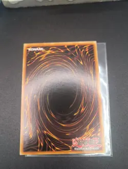 YuGiOh Blue Eyes White Dragon SDBE-EN001 1st Edition Ultra Rare Konami - Image 3