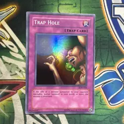Yugioh! Trap Hole LOB-058 Super Rare Unlimited NM - Image 1