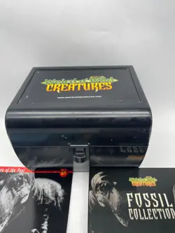 Weird n’ Wild Creatures Box 29 Big Info & 24 Trading Cards Fossil Collection - Image 2