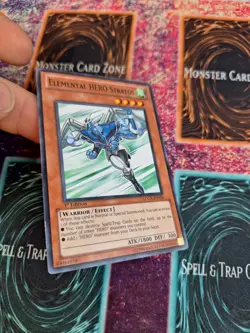 Yu-Gi-Oh! Elemental HERO Stratos LCGX-EN024 Common 1st Edition NM/LP - Image 2