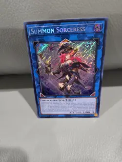 Summon Sorceress BLMM-EN157 Battles of Legend: Monster Mayhem 1st Edition Yugioh - Image 1