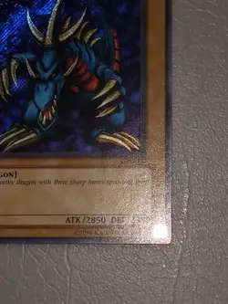 Yugioh Tri-Horned Dragon LOB-000 Secret Rare Unlimited Edition LP - Image 3