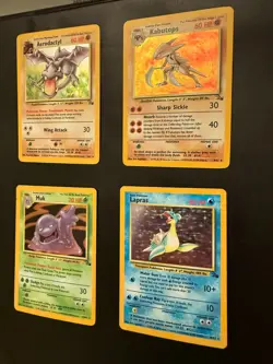 4 NEAR MINT POKEMON FOSSIL MIXED COLLECTION (AERODACTYL, KABUTOPS, MUK, LAPRAS) - Image 4
