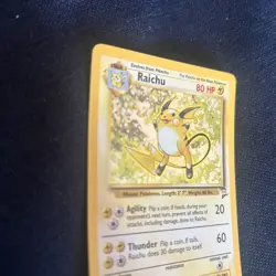 POKEMON RAICHU HOLOGRAPHIC CARD 16/130 BASE SET 2 2000 - Image 2