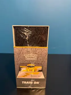 Pokemon TCG: Celebrations Ultra-Premium Collection Box (2021) 820650829147 - Image 3