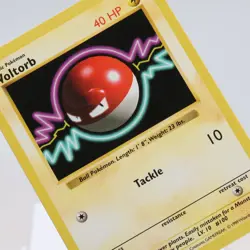 Pokemon TCG - Voltorb 67/102 Base Set Common Shadowless WOTC 1999 - EXC/NM - Image 1