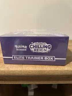 Pokemon TCG Sword & Shield Chilling Reign Elite Trainer Box - Image 5