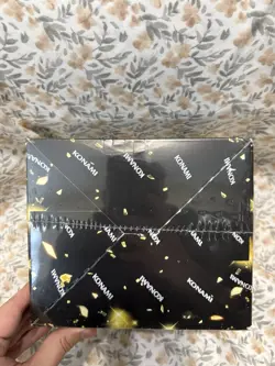 YuGiOh Maximum Gold Sealed Display Box (5 mini Boxes) 4 Packs Per Mini Box - Image 5