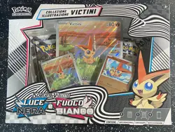 Pokemon Collezione Illustrazione Victini Luce Nera e Fuoco Bianco Italiano - Image 1