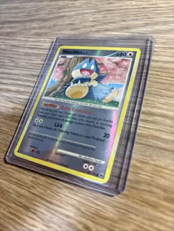 Pokemon TCG Reverse Holo Munchlax 68/100 Majestic Dawn LP Pokemon Card Game! - Image 2