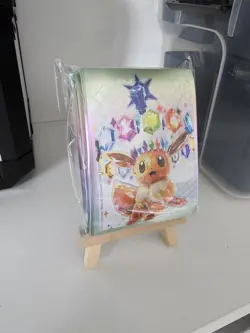 Prismatic Evolutions - Eevee Card Sleeves - 65 Pack - Pokemon - Image 1