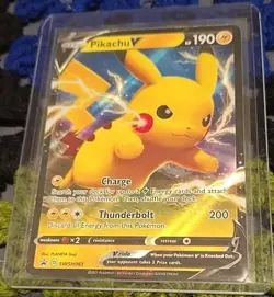 FULL ART 'PIKACHU V' 2021 HOLO RARE POKEMON COLLECTABLE CARD TCG SWSH061.👌MINT - Image 5